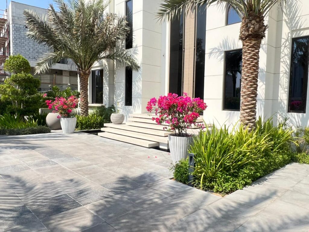 Professional house and villa painting services in Palm Jumeirah Dubai with premium finishes